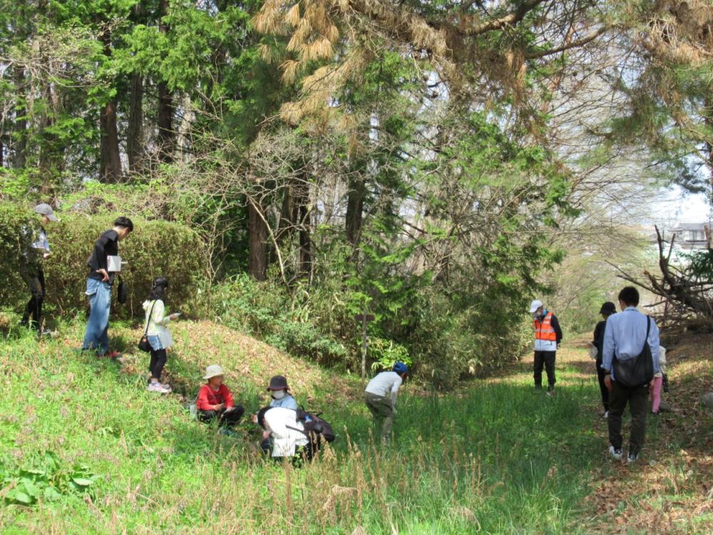 公園エリア四阿山下